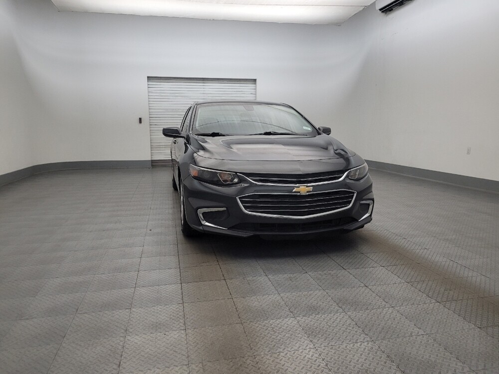 2018 Chevrolet Malibu in Mesa, AZ 85210 - 18125088 14