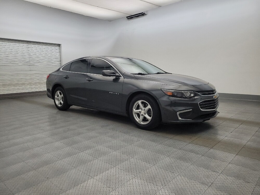 2018 Chevrolet Malibu in Mesa, AZ 85210 - 18125088 11