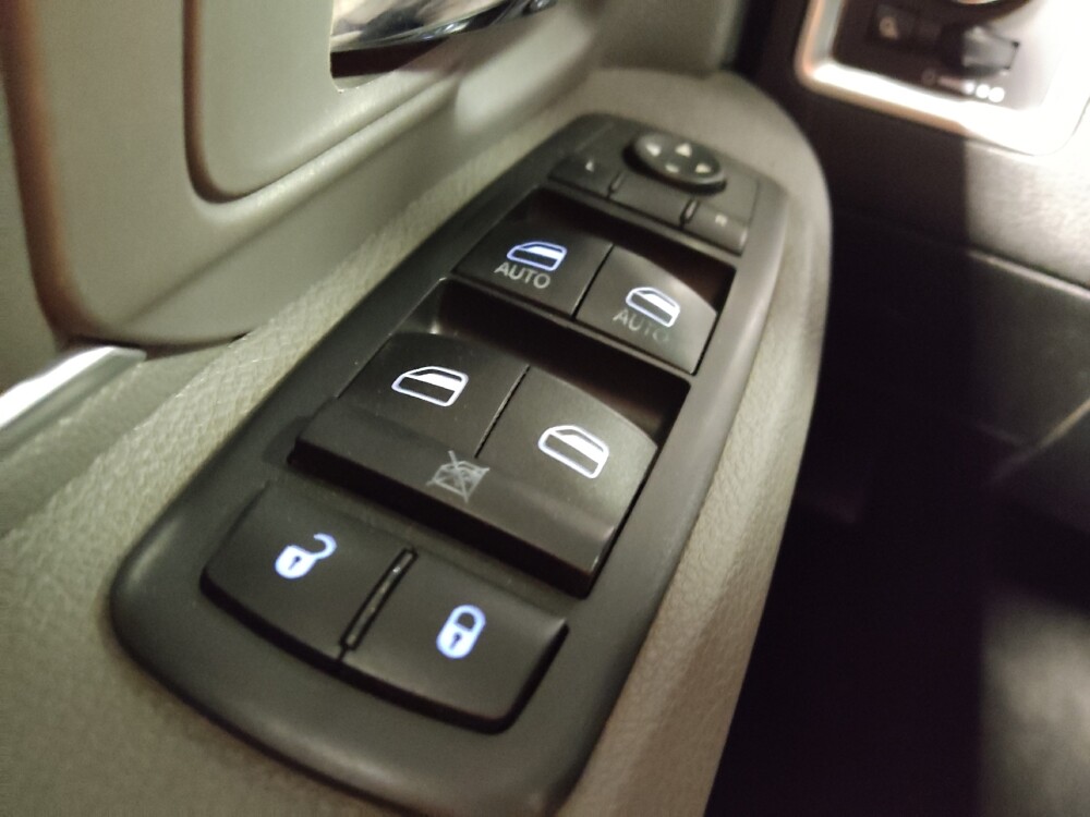 2019 RAM 1500 in Chandler, AZ 85225 - 18125089 27