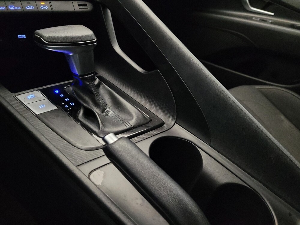 2021 Hyundai Elantra in Chandler, AZ 85225 - 18125090 26