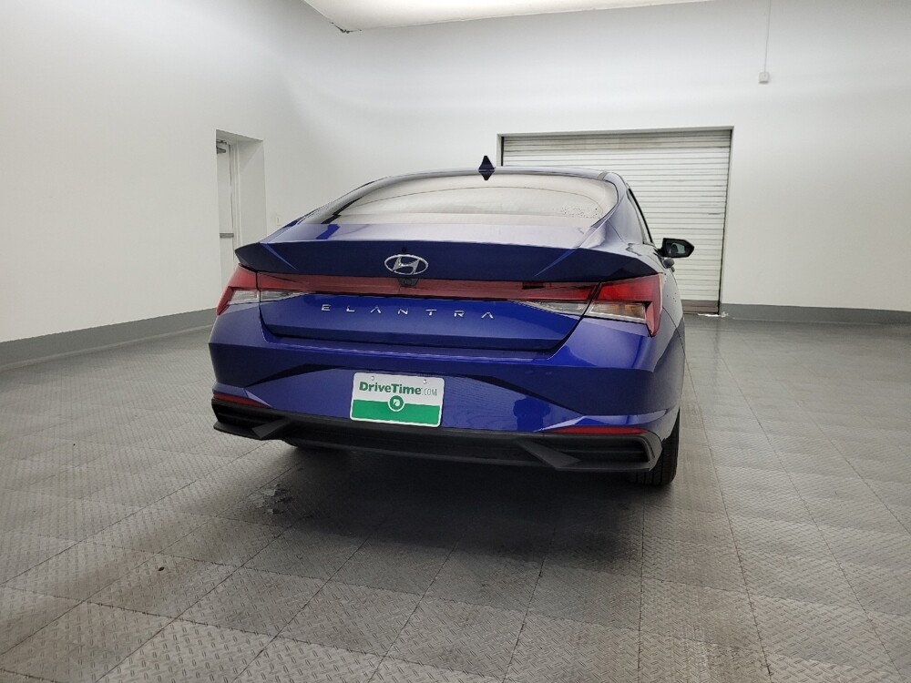 2021 Hyundai Elantra in Chandler, AZ 85225 - 18125090 7