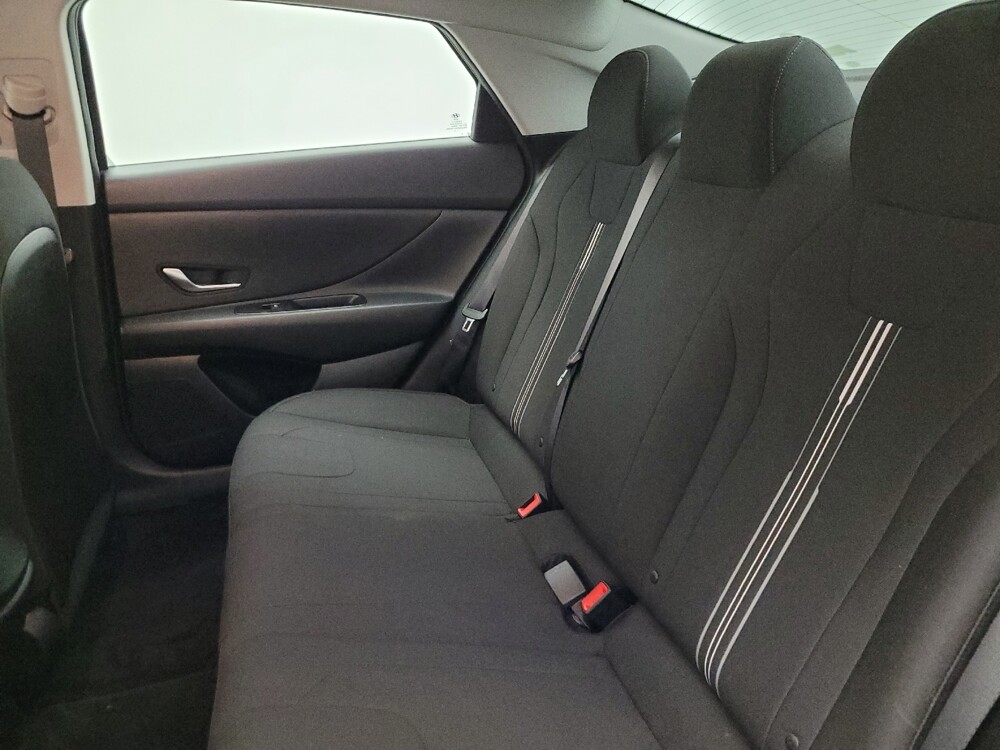 2021 Hyundai Elantra in Chandler, AZ 85225 - 18125090 18