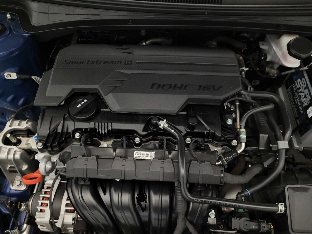 2021 Hyundai Elantra in Chandler, AZ 85225 - 18125090 30