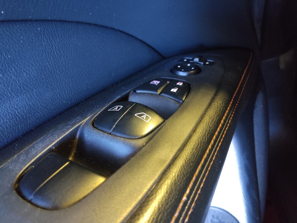 2020 Nissan Pathfinder in Glendale, AZ 85301 - 18125091 27