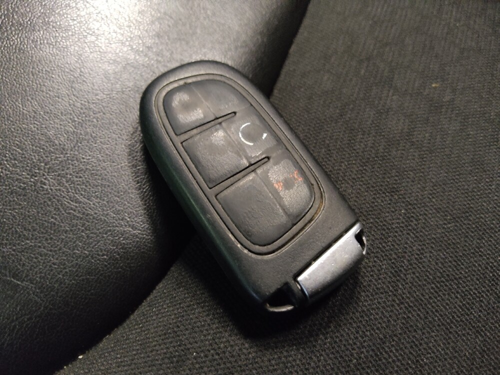 2021 Jeep Cherokee in Glendale, AZ 85301 - 18125095 32