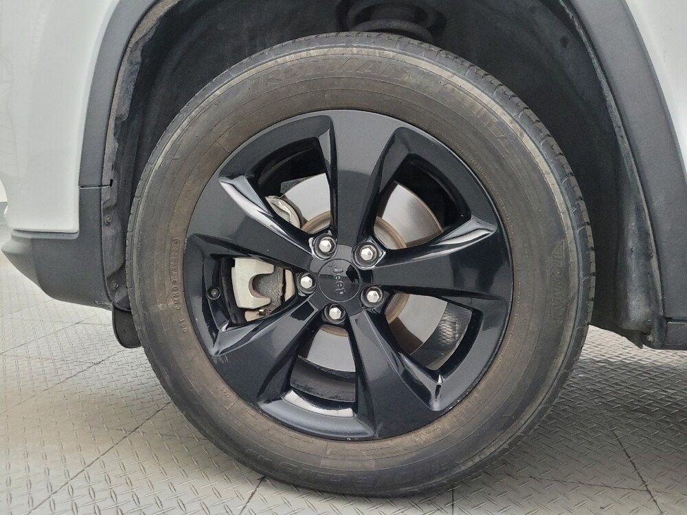 2021 Jeep Cherokee in Glendale, AZ 85301 - 18125095 31