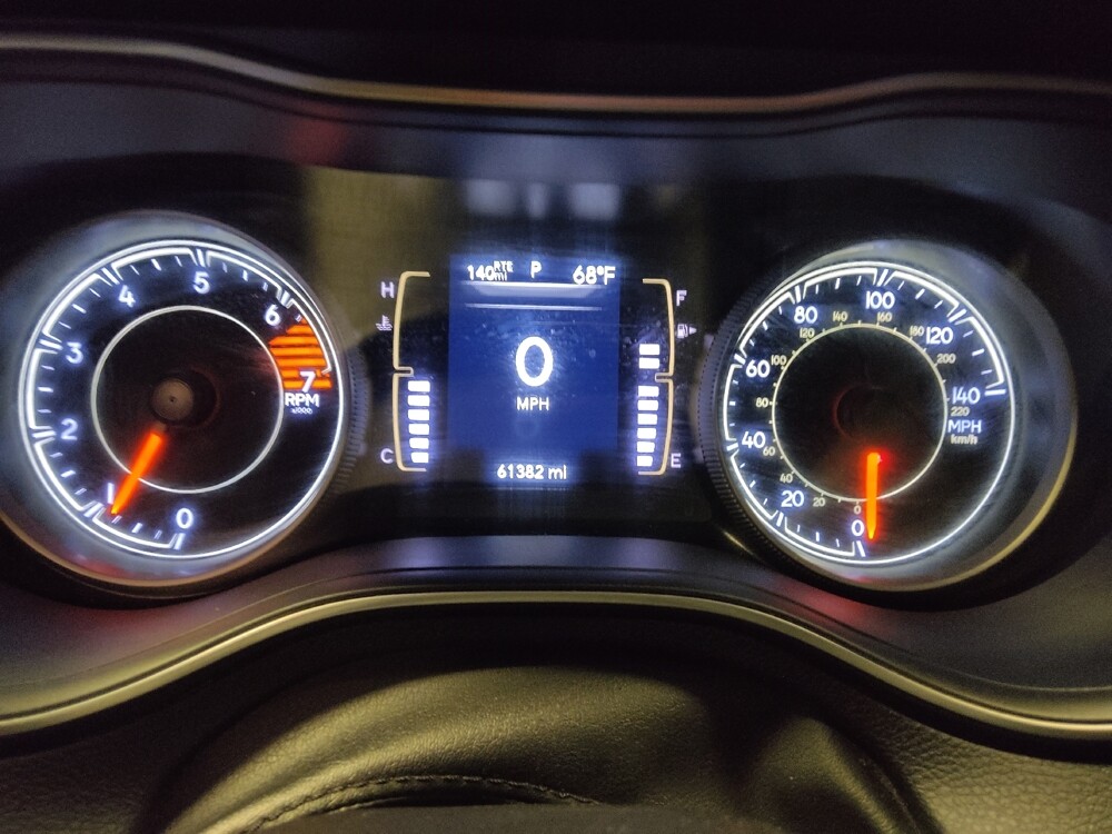 2021 Jeep Cherokee in Glendale, AZ 85301 - 18125095 23