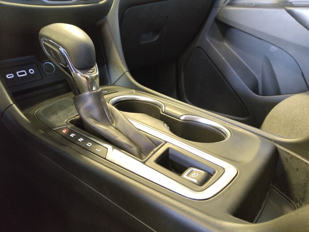 2022 Chevrolet Equinox in Glendale, AZ 85301 - 18125097 26