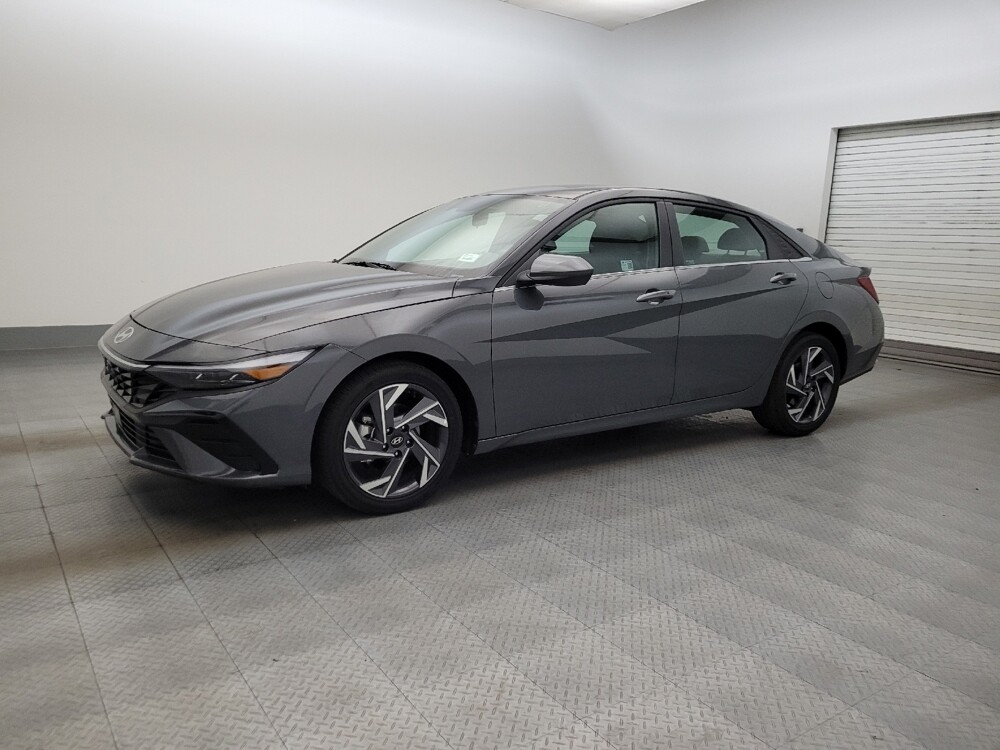 2025 Hyundai Elantra in Glendale, AZ 85301 - 18125099 2