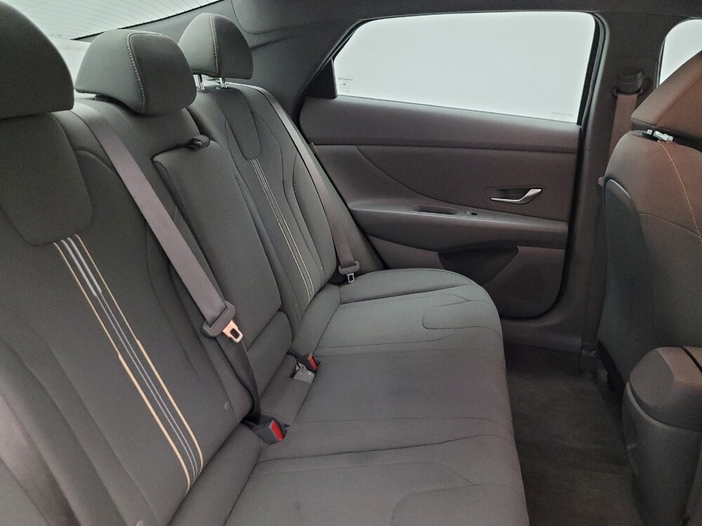 2025 Hyundai Elantra in Glendale, AZ 85301 - 18125099 19