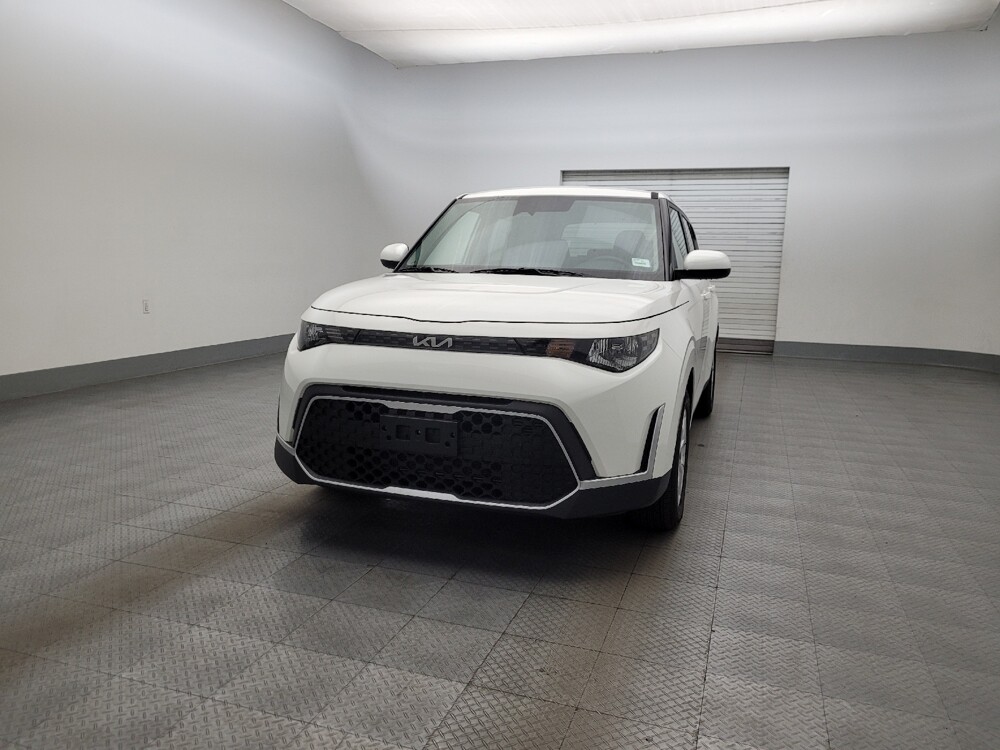 2025 Kia Soul in Glendale, AZ 85301 - 18125102 15