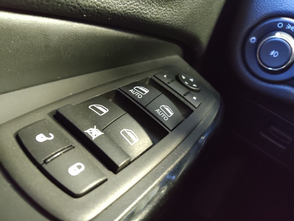 2021 Jeep Cherokee in Mesa, AZ 85210 - 18125103 27