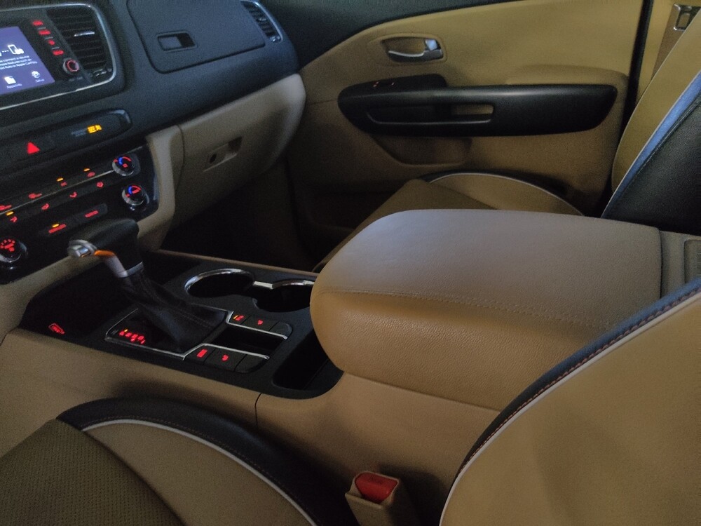 2019 Kia Sedona in Tampa, FL 33612 - 18125107 26