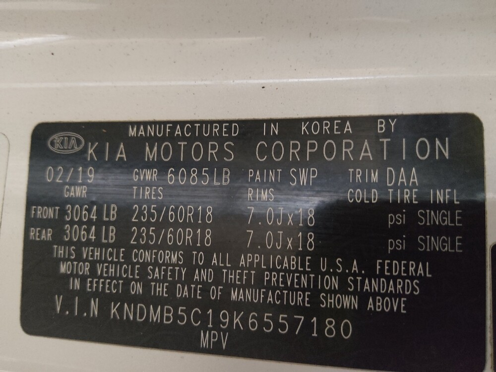 2019 Kia Sedona in Tampa, FL 33612 - 18125107 33