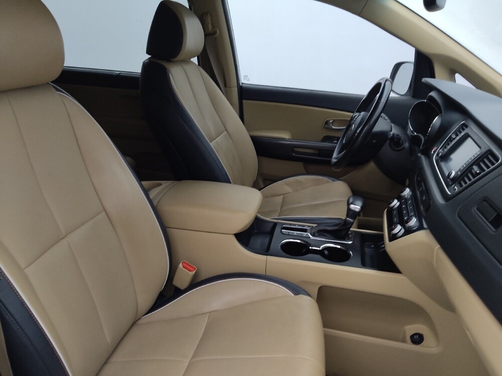 2019 Kia Sedona in Tampa, FL 33612 - 18125107 21