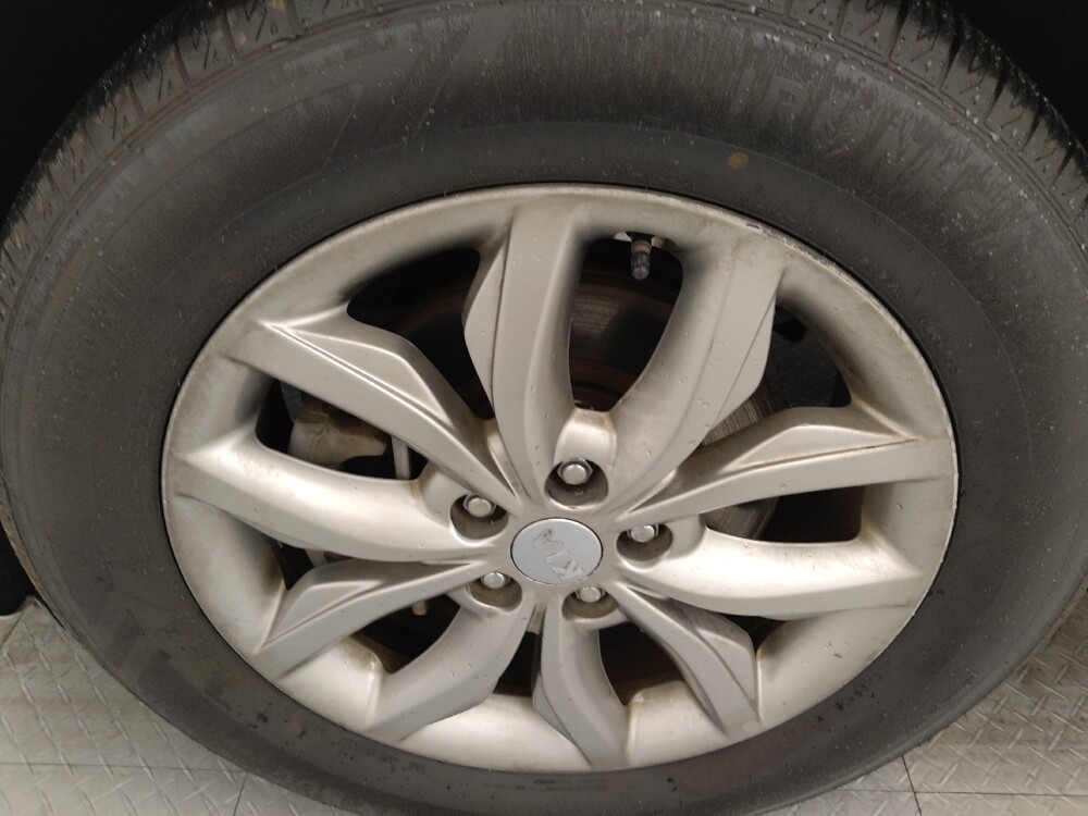 2019 Kia Sedona in Tampa, FL 33612 - 18125107 31