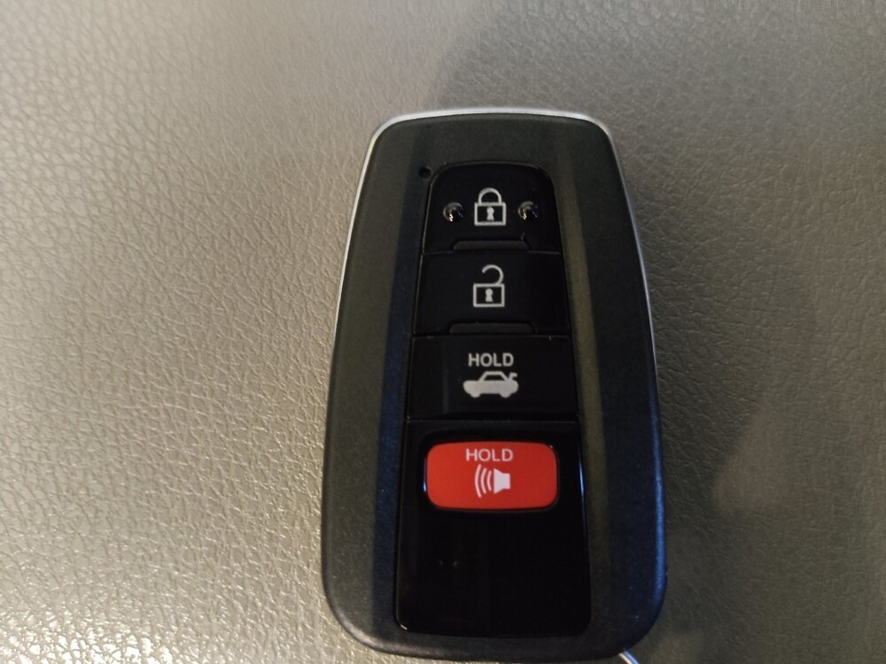 2019 Toyota Camry in Lakeland, FL 33815 - 18125113 32