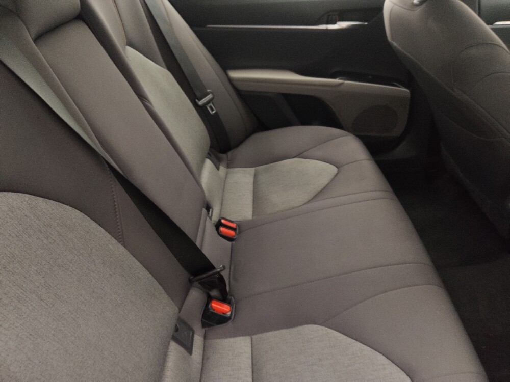 2019 Toyota Camry in Lakeland, FL 33815 - 18125113 19