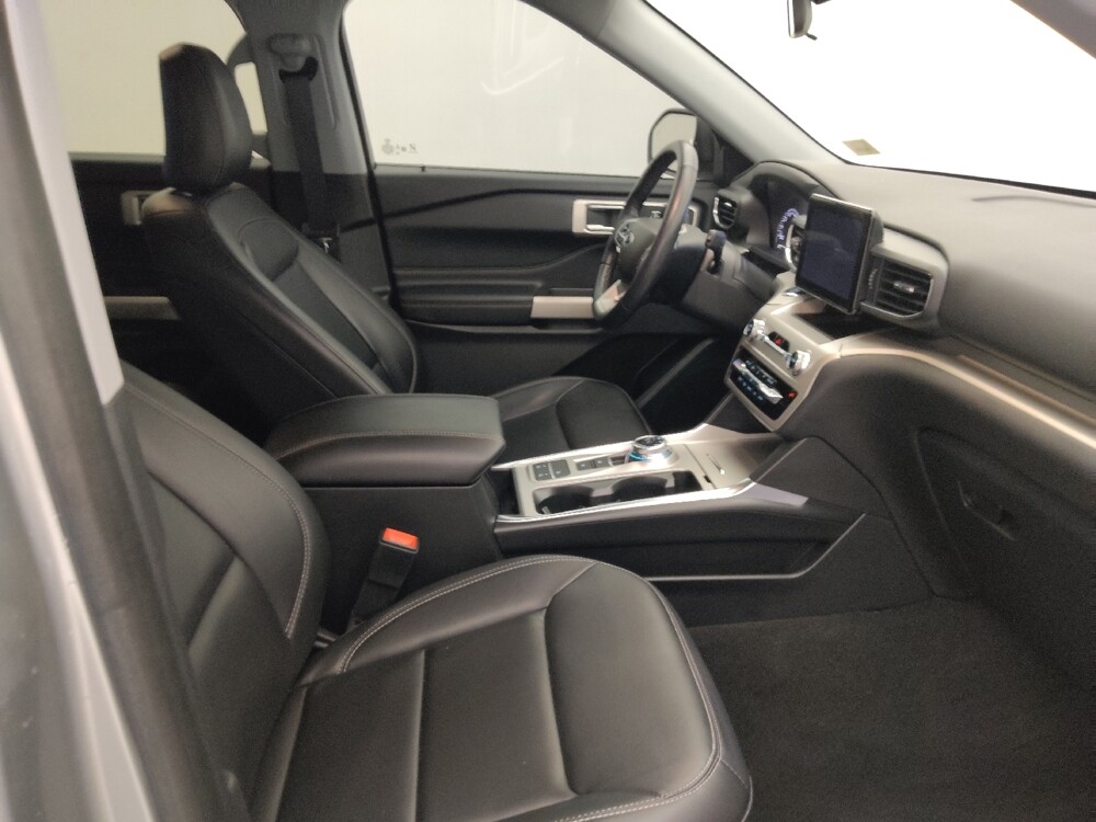 2022 Ford Explorer in Fort Myers, FL 33907 - 18125116 21