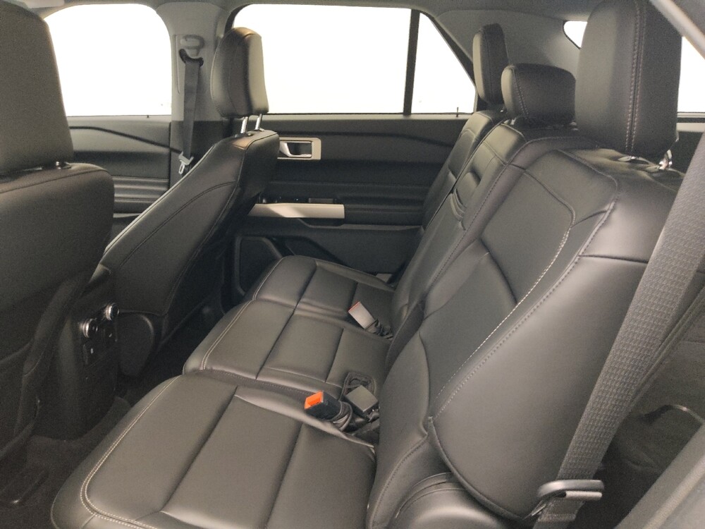 2022 Ford Explorer in Fort Myers, FL 33907 - 18125116 18