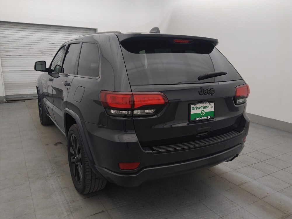2017 Jeep Grand Cherokee in Tampa, FL 33612 - 18125117 5