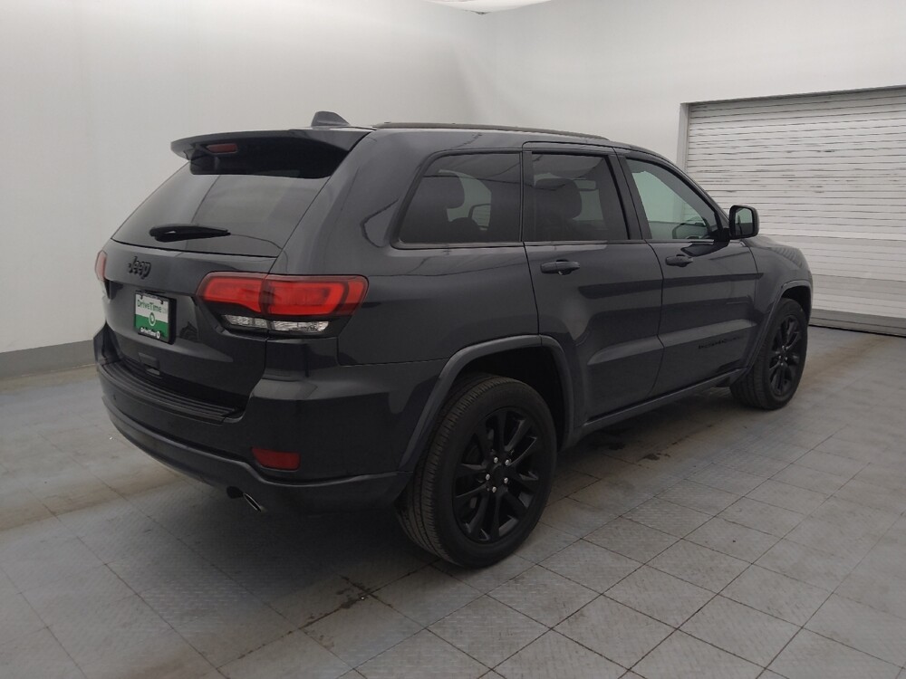 2017 Jeep Grand Cherokee in Tampa, FL 33612 - 18125117 9