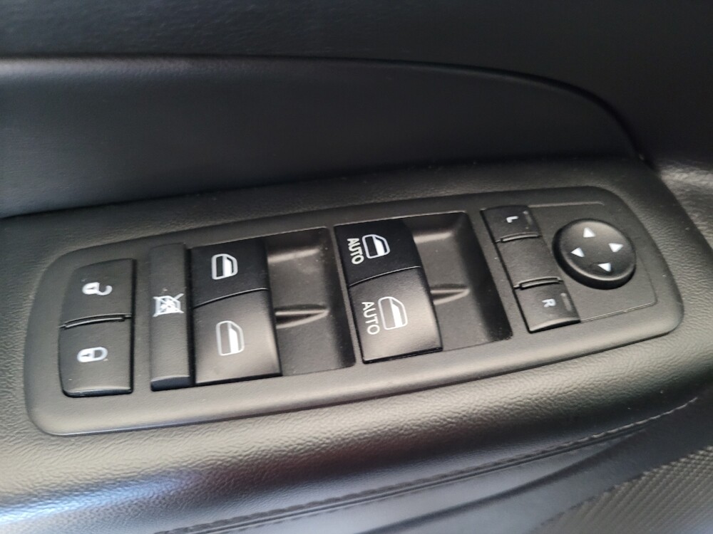 2017 Jeep Grand Cherokee in Tampa, FL 33612 - 18125117 27