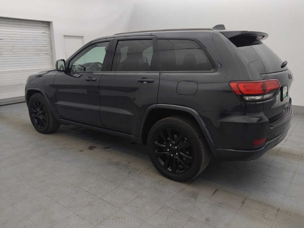 2017 Jeep Grand Cherokee in Tampa, FL 33612 - 18125117 3