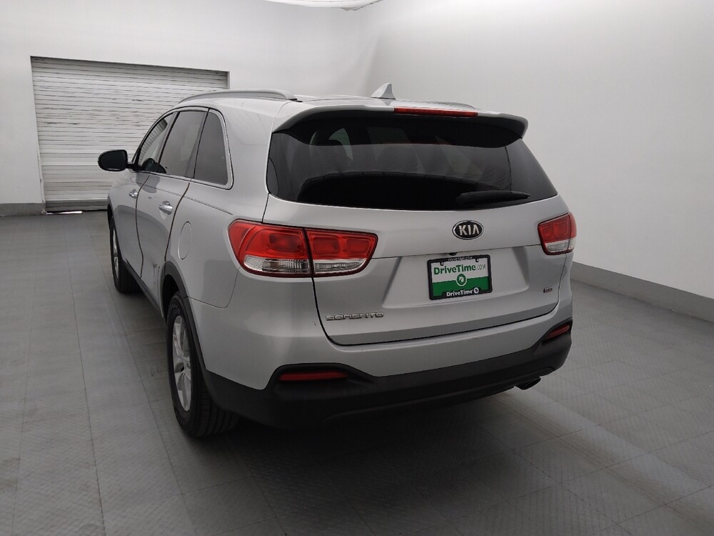 2018 Kia Sorento in Tampa, FL 33612 - 18125130 5