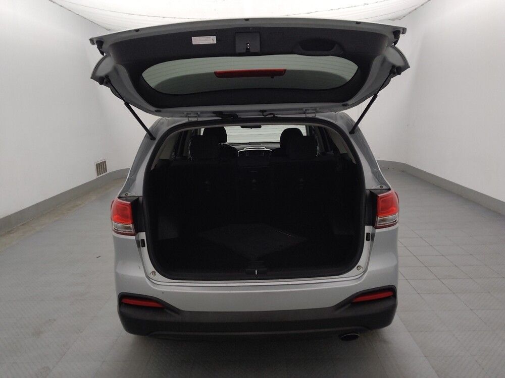 2018 Kia Sorento in Tampa, FL 33612 - 18125130 29