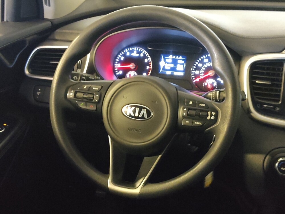 2018 Kia Sorento in Tampa, FL 33612 - 18125130 22
