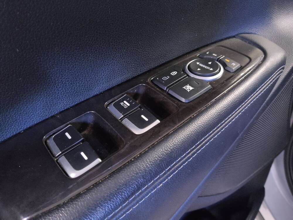 2018 Kia Sorento in Tampa, FL 33612 - 18125130 27