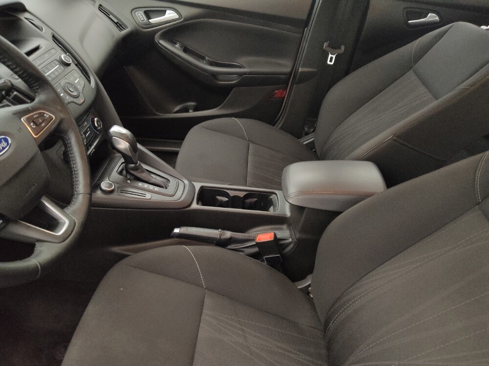 2016 Ford Focus in Clearwater, FL 33764 - 18125135 17