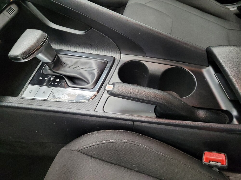 2022 Hyundai Elantra in Las Vegas, NV 89104 - 18125147 26