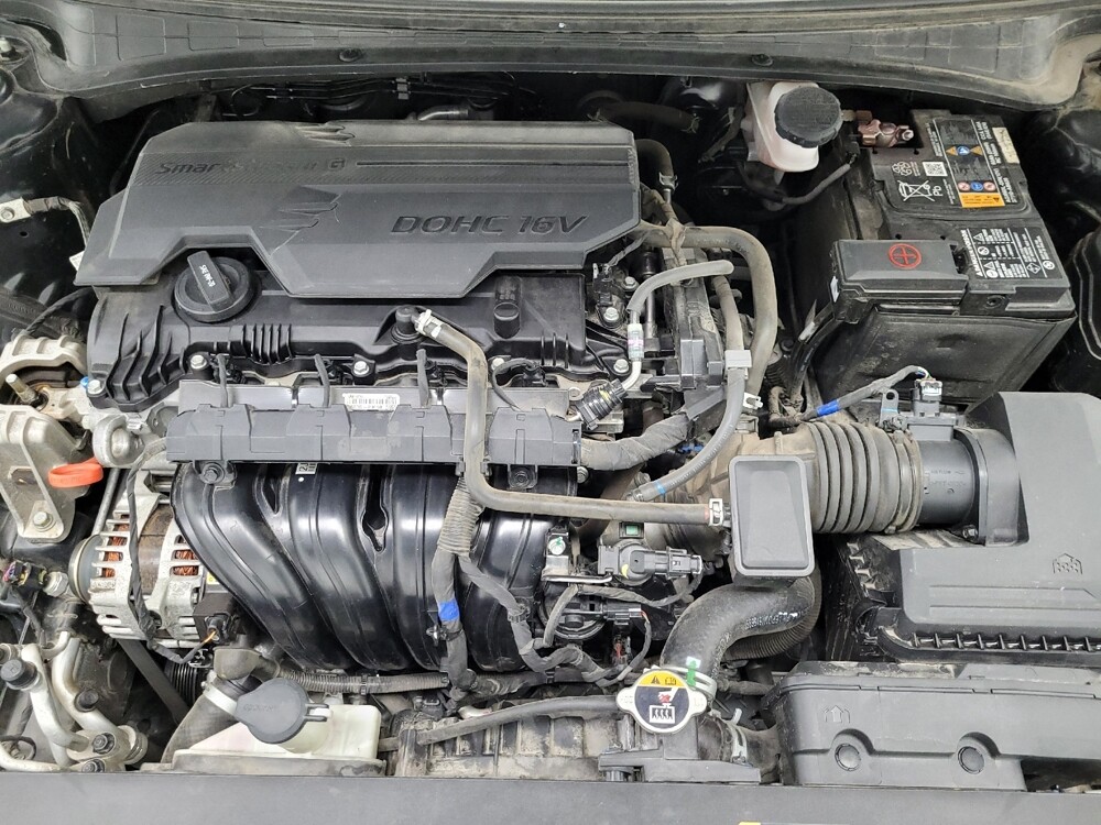 2022 Hyundai Elantra in Las Vegas, NV 89104 - 18125147 30