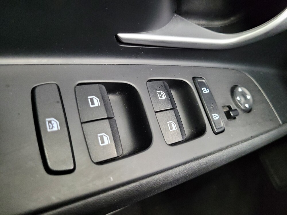 2022 Hyundai Elantra in Las Vegas, NV 89104 - 18125147 27