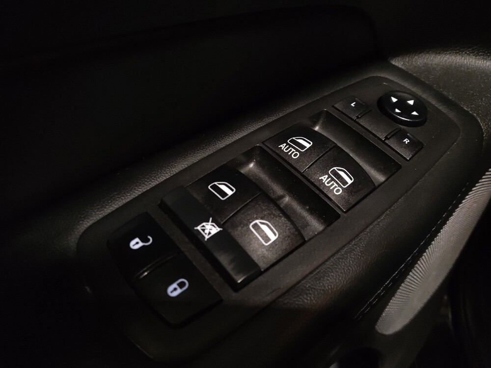 2019 Jeep Grand Cherokee in Jacksonville, FL 32210 - 18125158 27