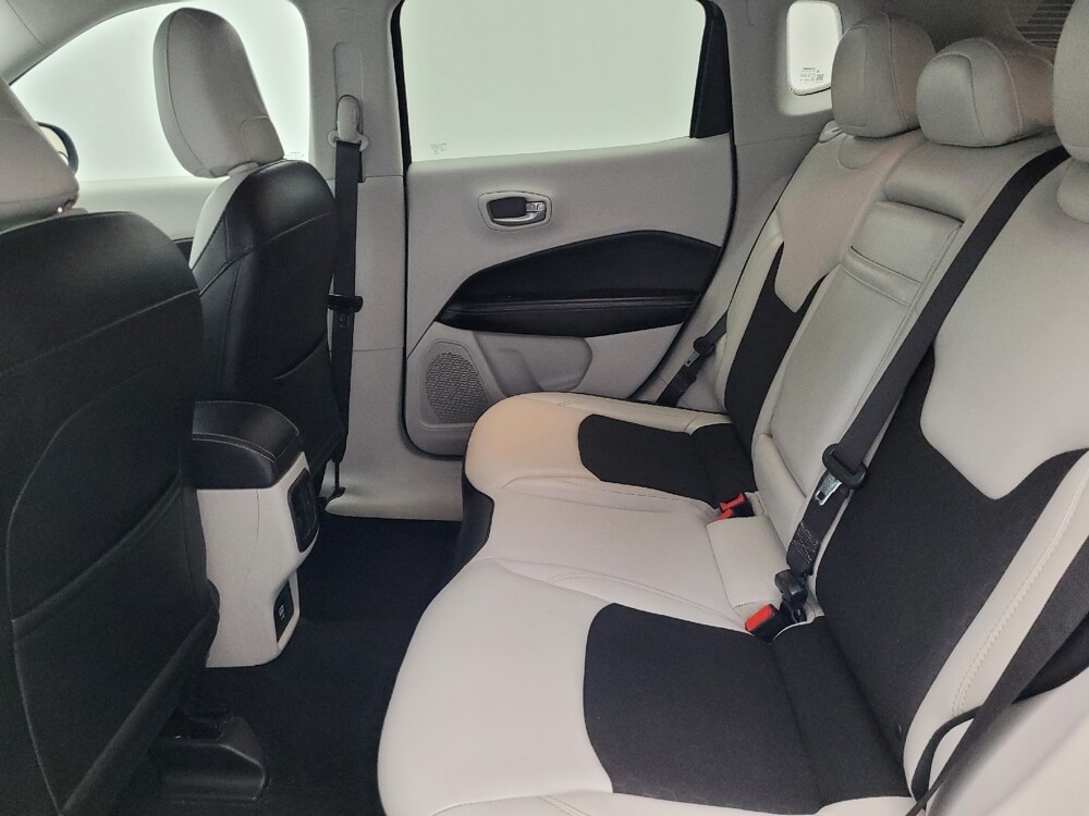 2018 Jeep Compass in Orlando, FL 32808 - 18125159 18