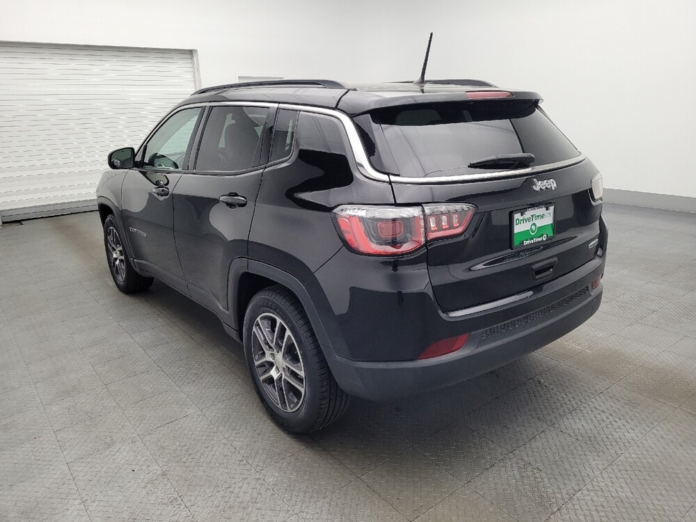 2018 Jeep Compass in Orlando, FL 32808 - 18125159 5