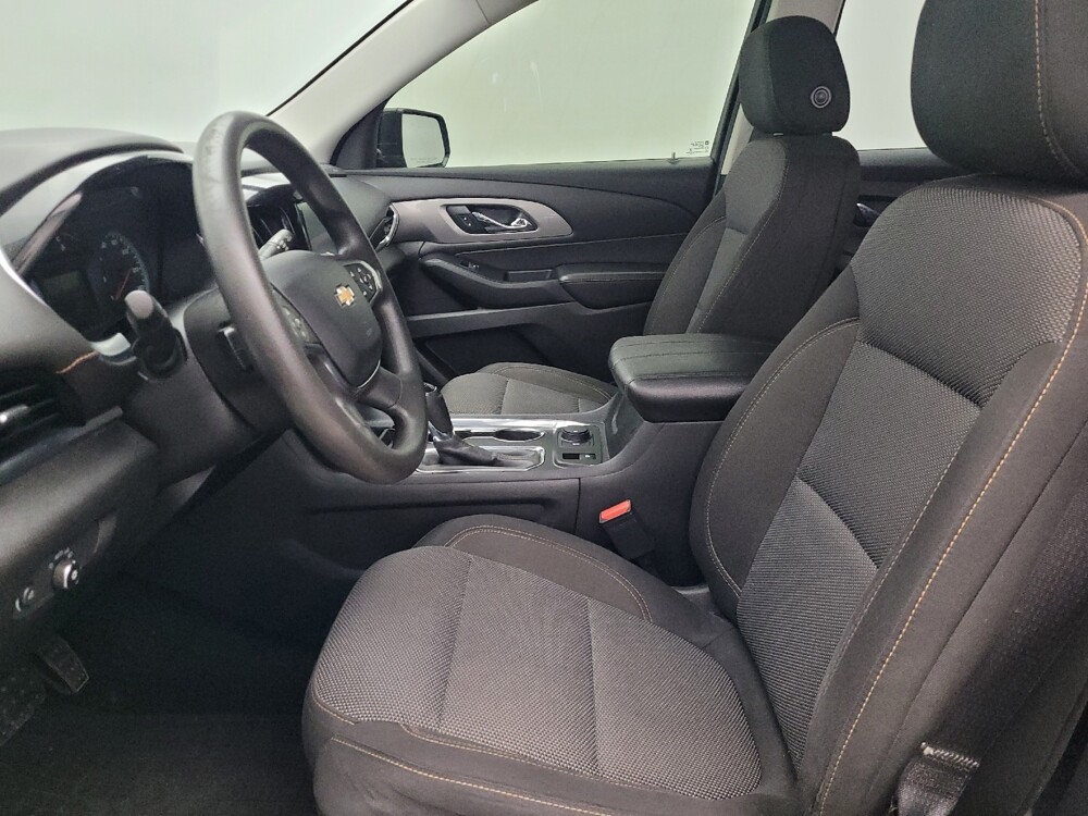 2018 Chevrolet Traverse in Jacksonville, FL 32210 - 18125160 17