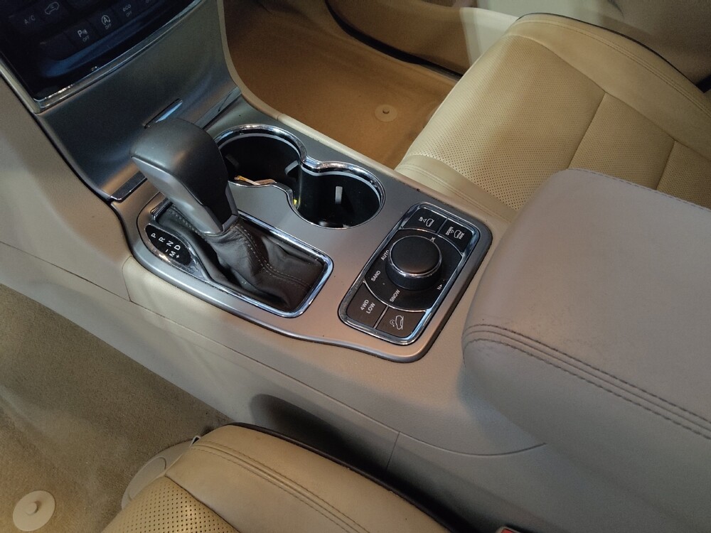 2020 Jeep Grand Cherokee in Jacksonville, FL 32225 - 18125166 26