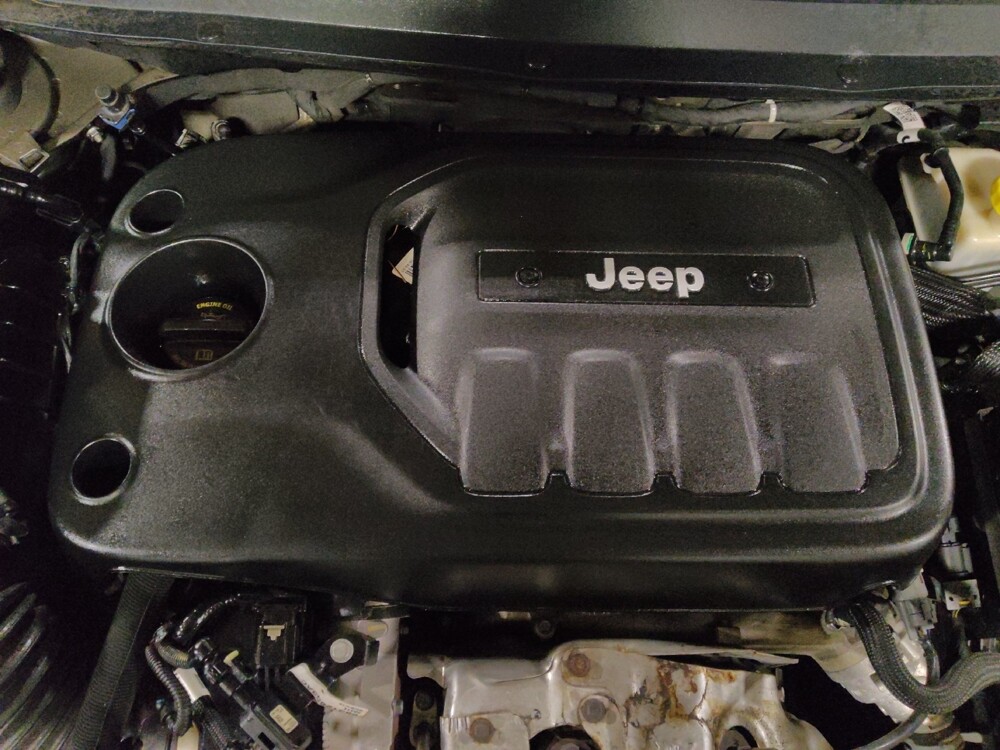 2019 Jeep Cherokee in Jacksonville, FL 32225 - 18125169 30