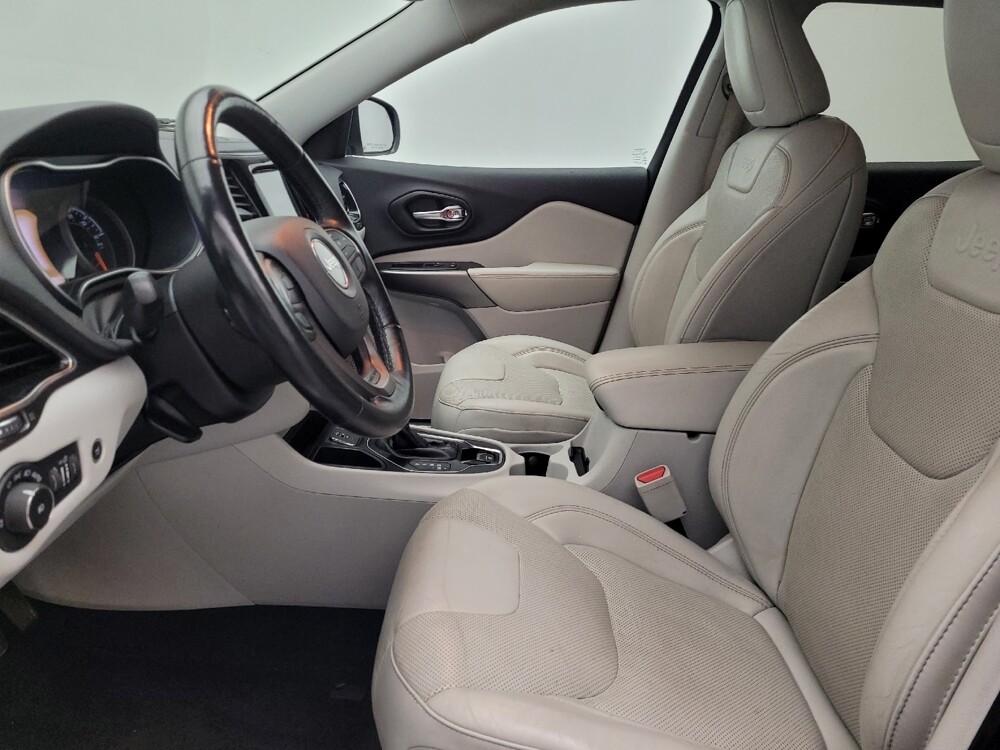 2019 Jeep Cherokee in Jacksonville, FL 32225 - 18125169 17