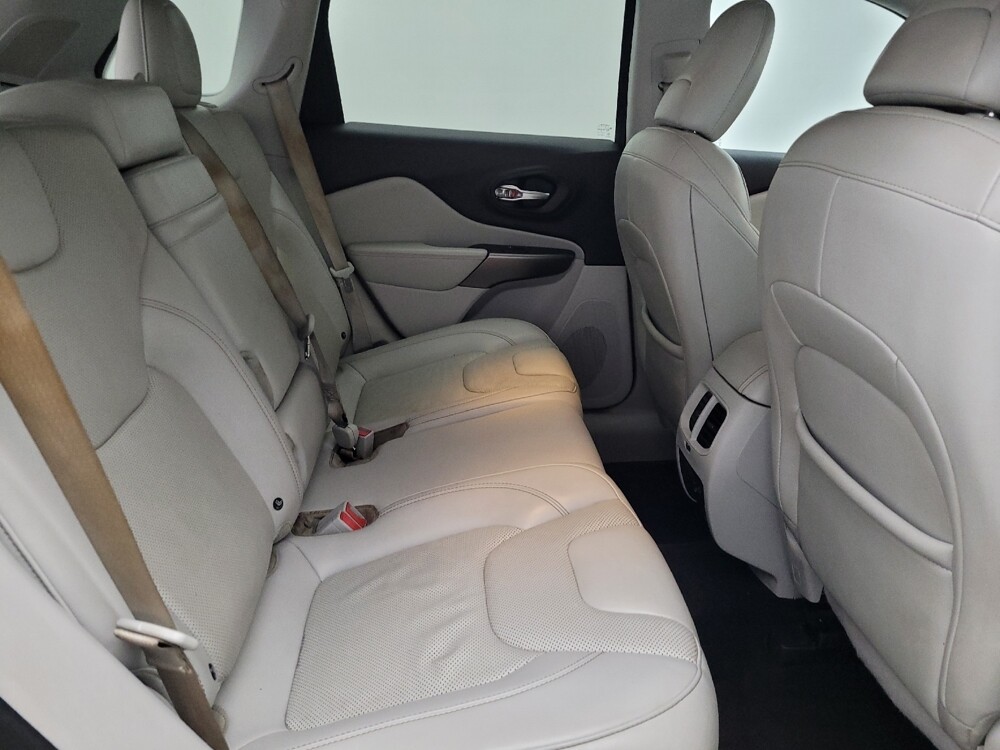 2019 Jeep Cherokee in Jacksonville, FL 32225 - 18125169 19