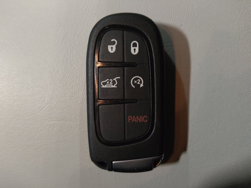 2019 Jeep Cherokee in Jacksonville, FL 32225 - 18125169 32