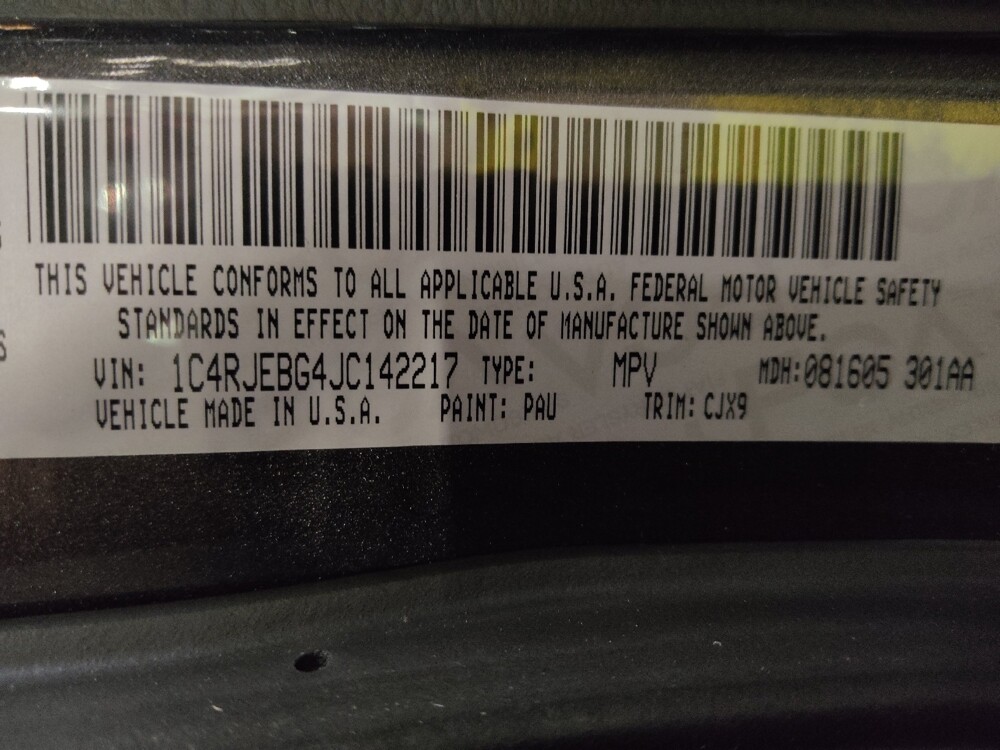 2018 Jeep Grand Cherokee in Orlando, FL 32808 - 18125176 33