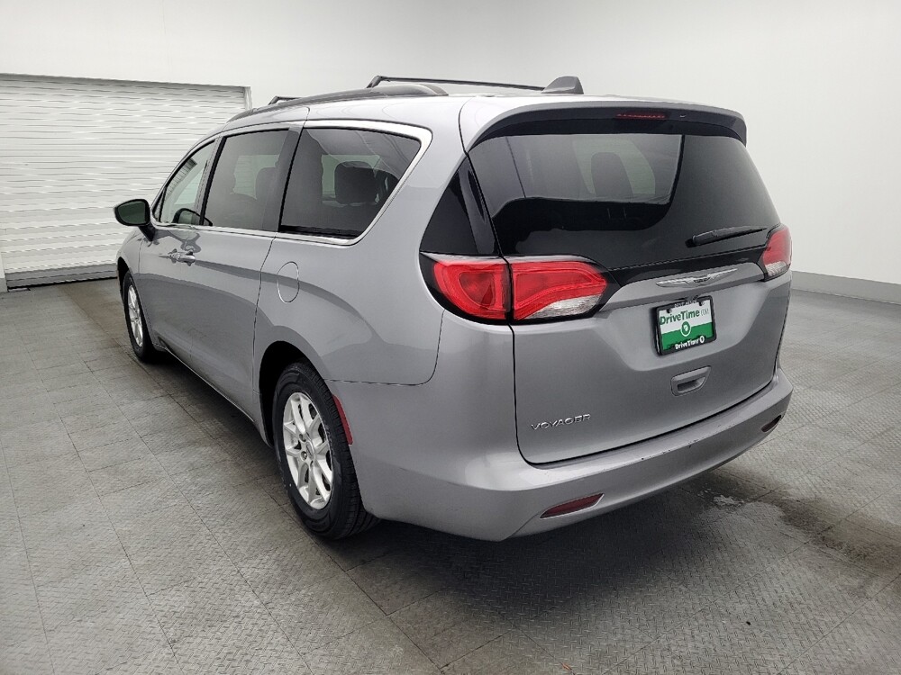 2021 Chrysler Voyager in Jacksonville, FL 32225 - 18125181 5