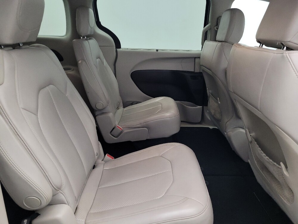 2021 Chrysler Voyager in Jacksonville, FL 32225 - 18125181 19