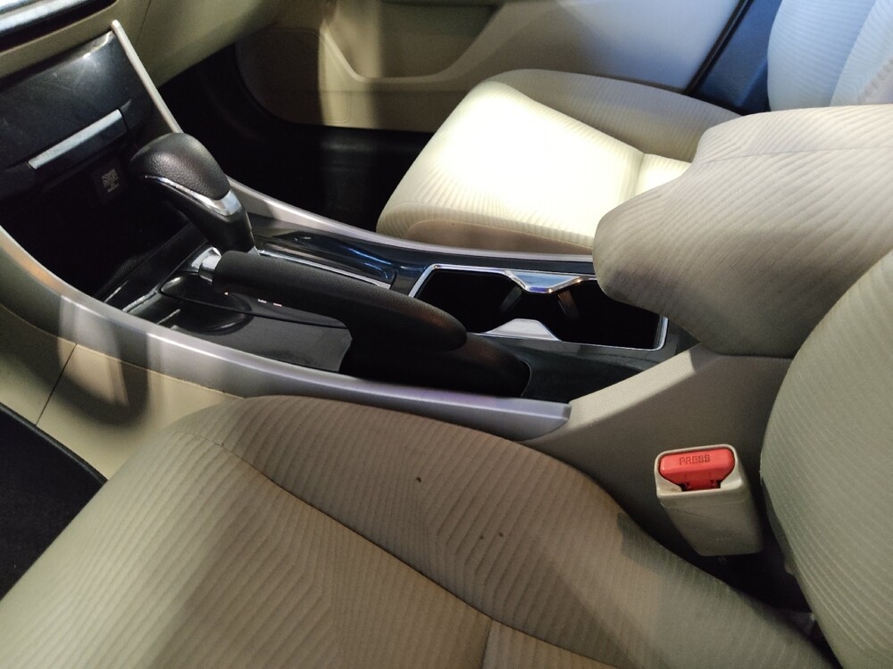 2017 Honda Accord in Savannah, GA 31419 - 18125185 26