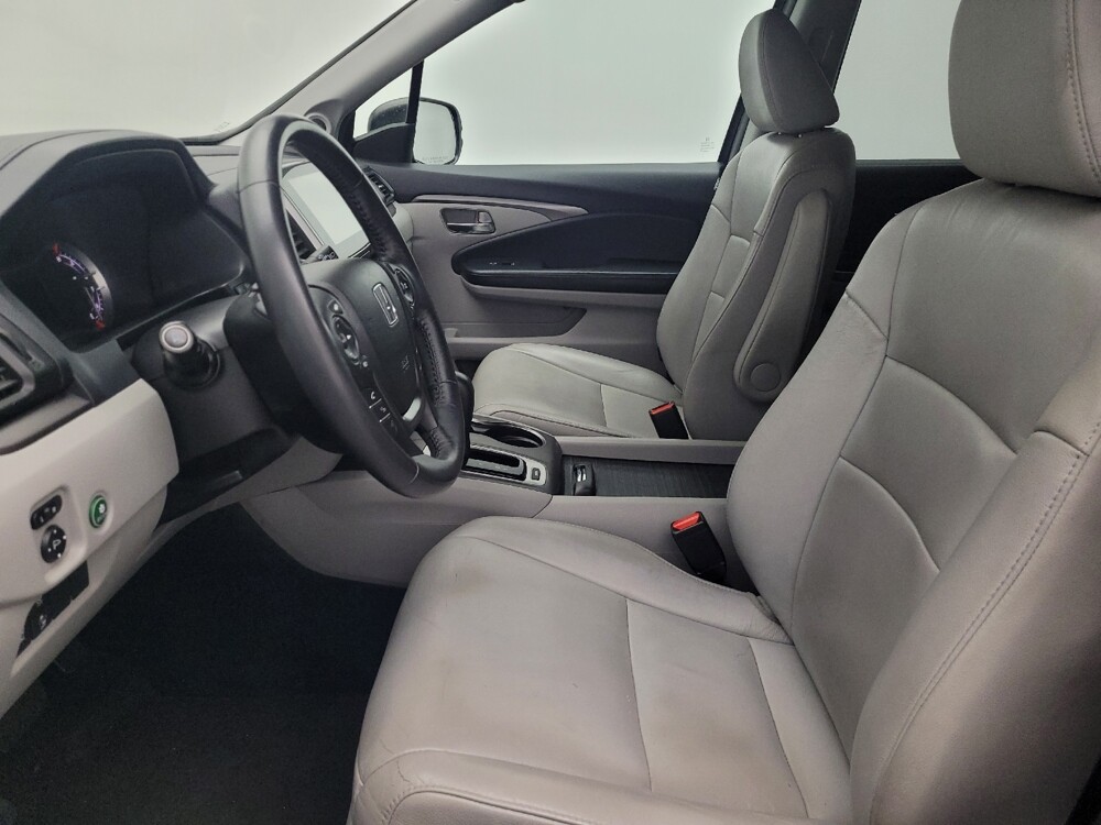 2017 Honda Pilot in Jacksonville, FL 32210 - 18125186 17